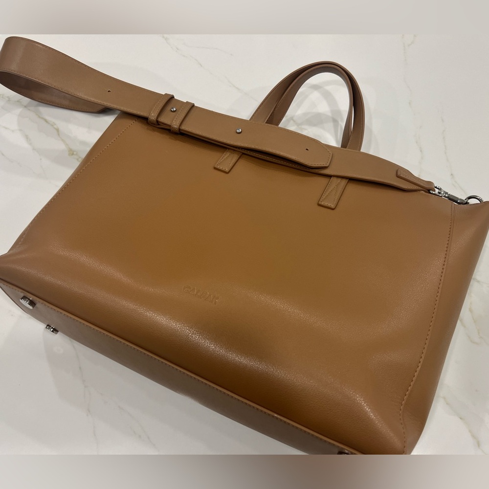 Calpack Haven Laptop tote
